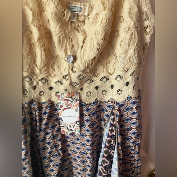 NWT gimmick crochet boho pieced tunic tank top size Small. Ivory/ multicolor - Picture 2 of 10